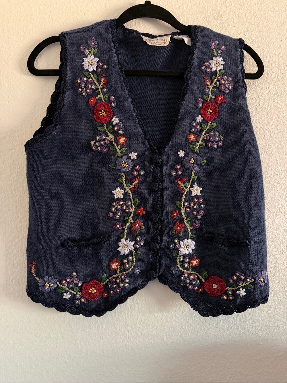 Vintage Erika Vest Navy Blue Embroidered Floral Cottage Core Grandma Core M/L - Picture 1 of 4